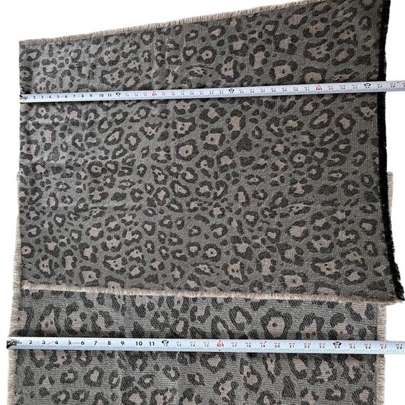 Stella & Dot Leopard Shawl Scarf Wrap - Picture 2 of 6
